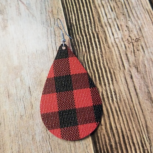 NEW HANDMADE FAUX LEATHER EARRINGS - Picture 2 of 4